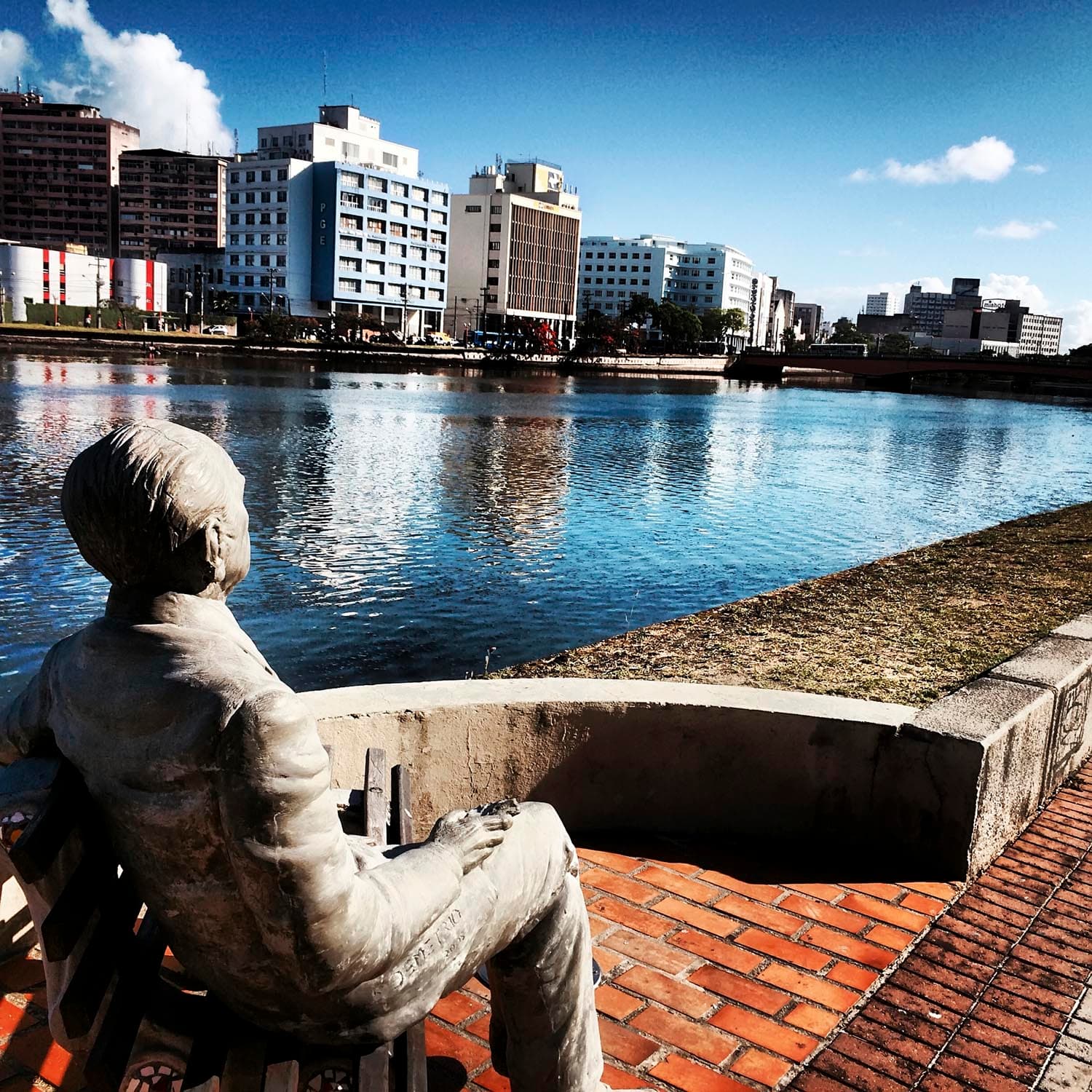 O Recife a partir da visão de um caminhante